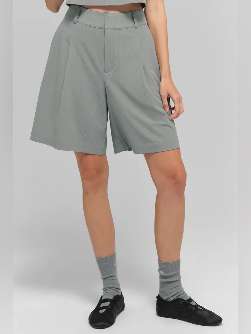 ALO Yoga High-Waist Dreamscape Short - NWOT- Gray - XXS